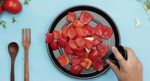 Roasted Bell Pepper Soup recipe video | Usha Cook